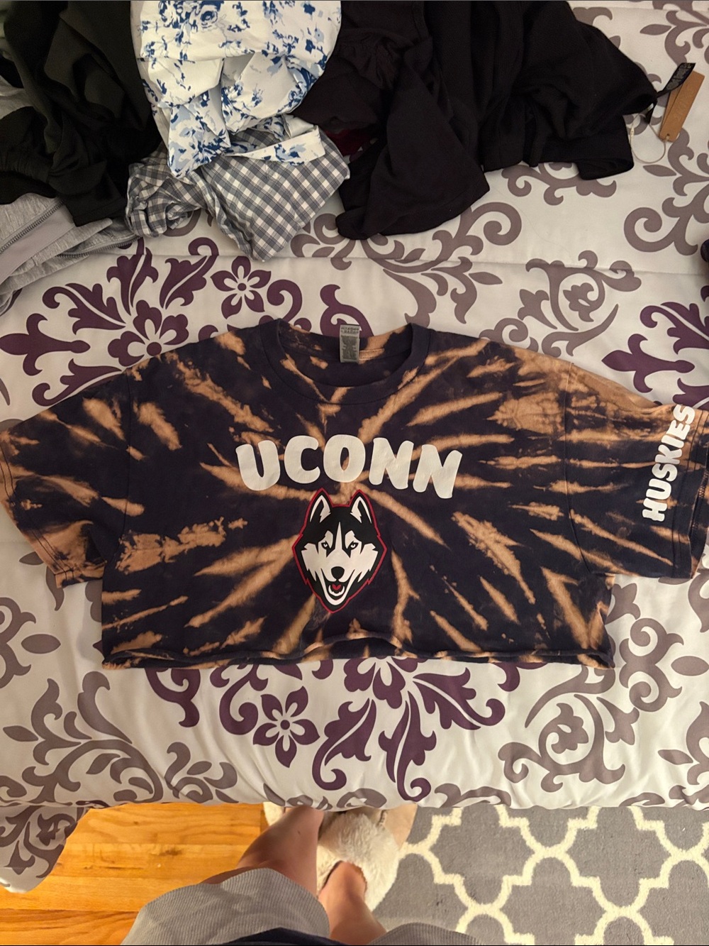UConn Huskies Tie-Dye Crop Top - Black & Orange